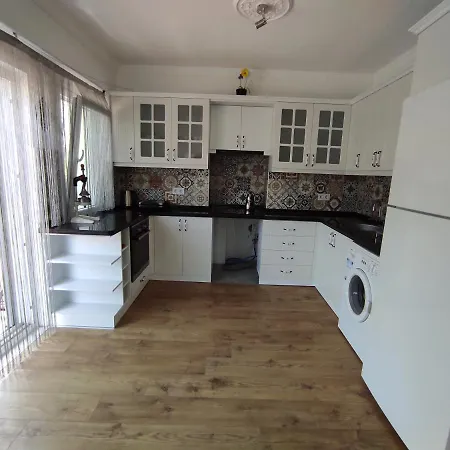 Loft Flat In Goecek Appartement